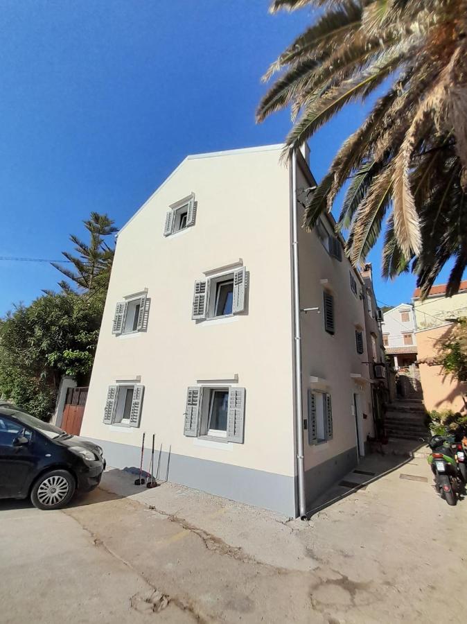 Apartment House Bucul Mali Lošinj Eksteriør bilde
